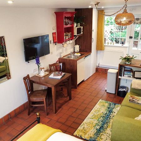 The Walnut, Meopham - A Private Retreat Rural Location Villa Luaran gambar
