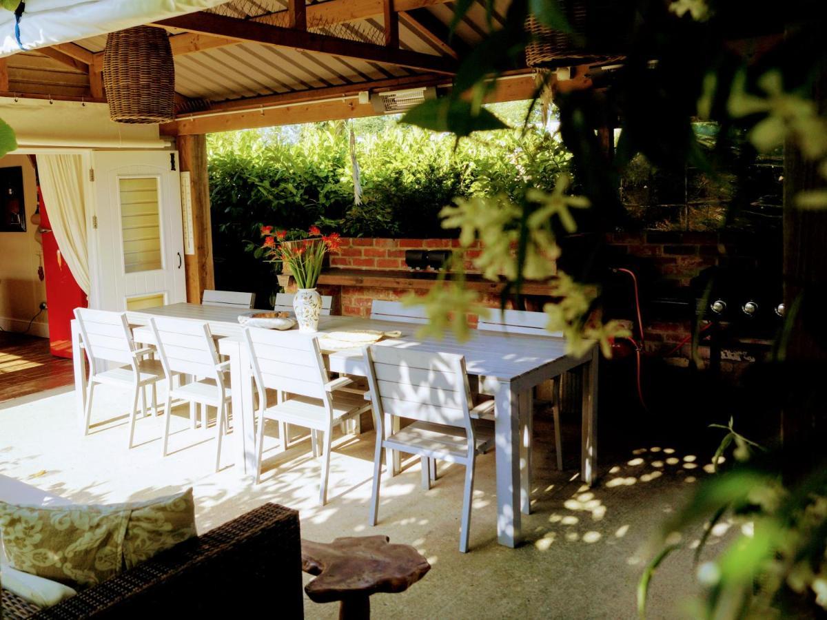 The Walnut, Meopham - A Private Retreat Rural Location Villa Luaran gambar